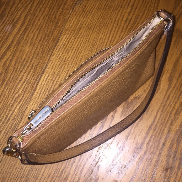 Michael Kors Wristlet - Picture 7 of 7
